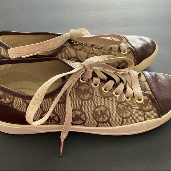 Michael Kors Tan and Brown Women's Sneakers EUC - Picture 8 of 10